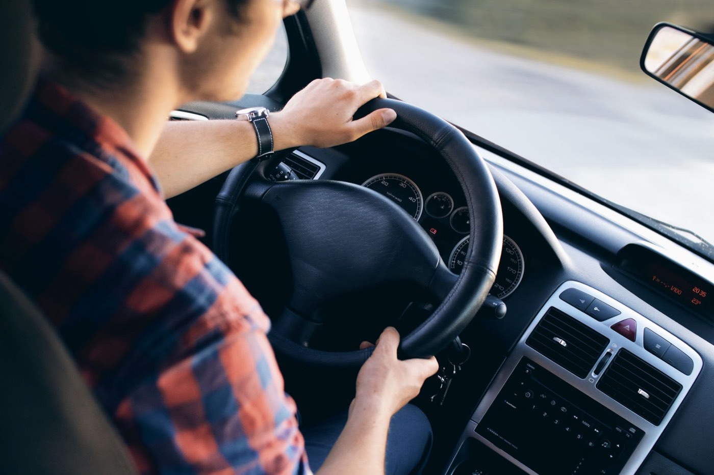 6 points, 0,2 g/l d’alcool : ce que la loi impose aux jeunes conducteurs