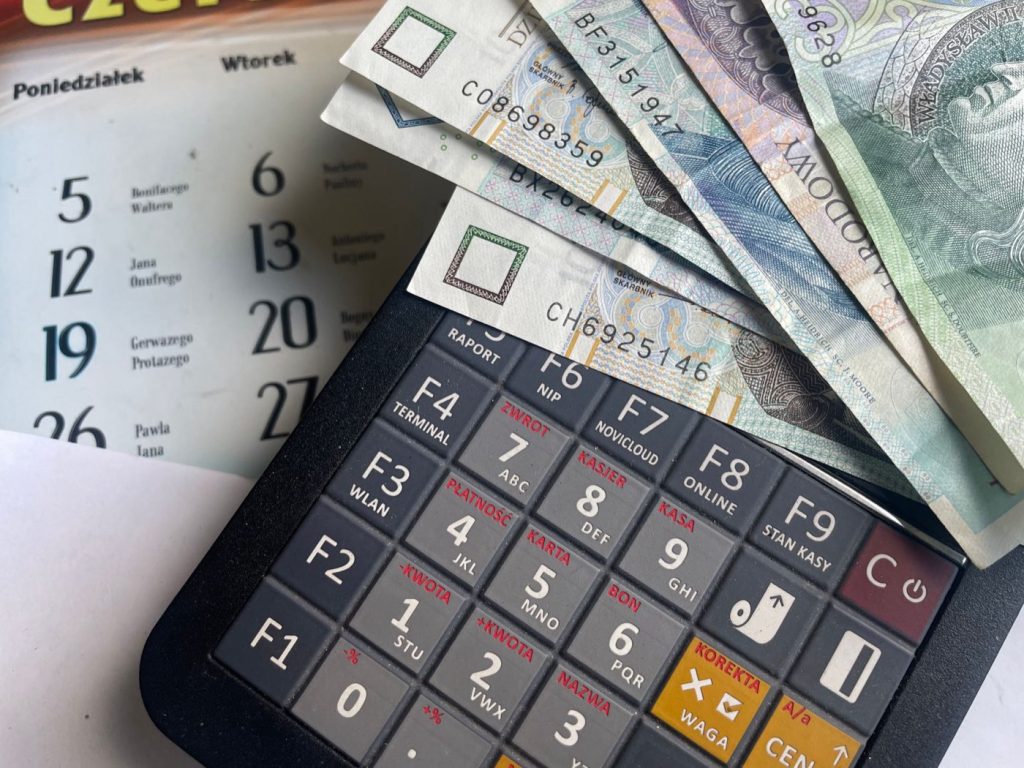 Budget courses mensuel simple : méthode pas à pas